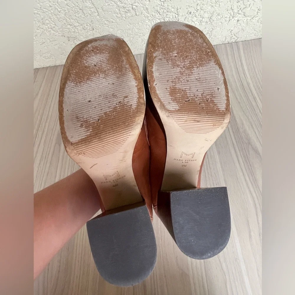 Marc Fisher Tan Heels with Gold Detail